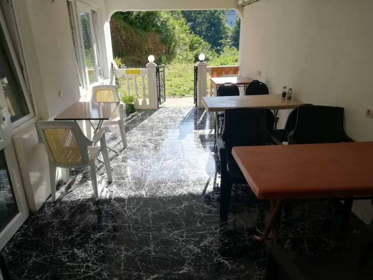 Geno Guest House Kvariati Ngoại thất bức ảnh