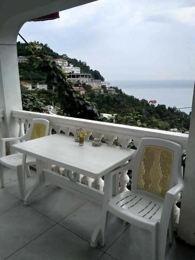 Geno Guest House Kvariati Ngoại thất bức ảnh