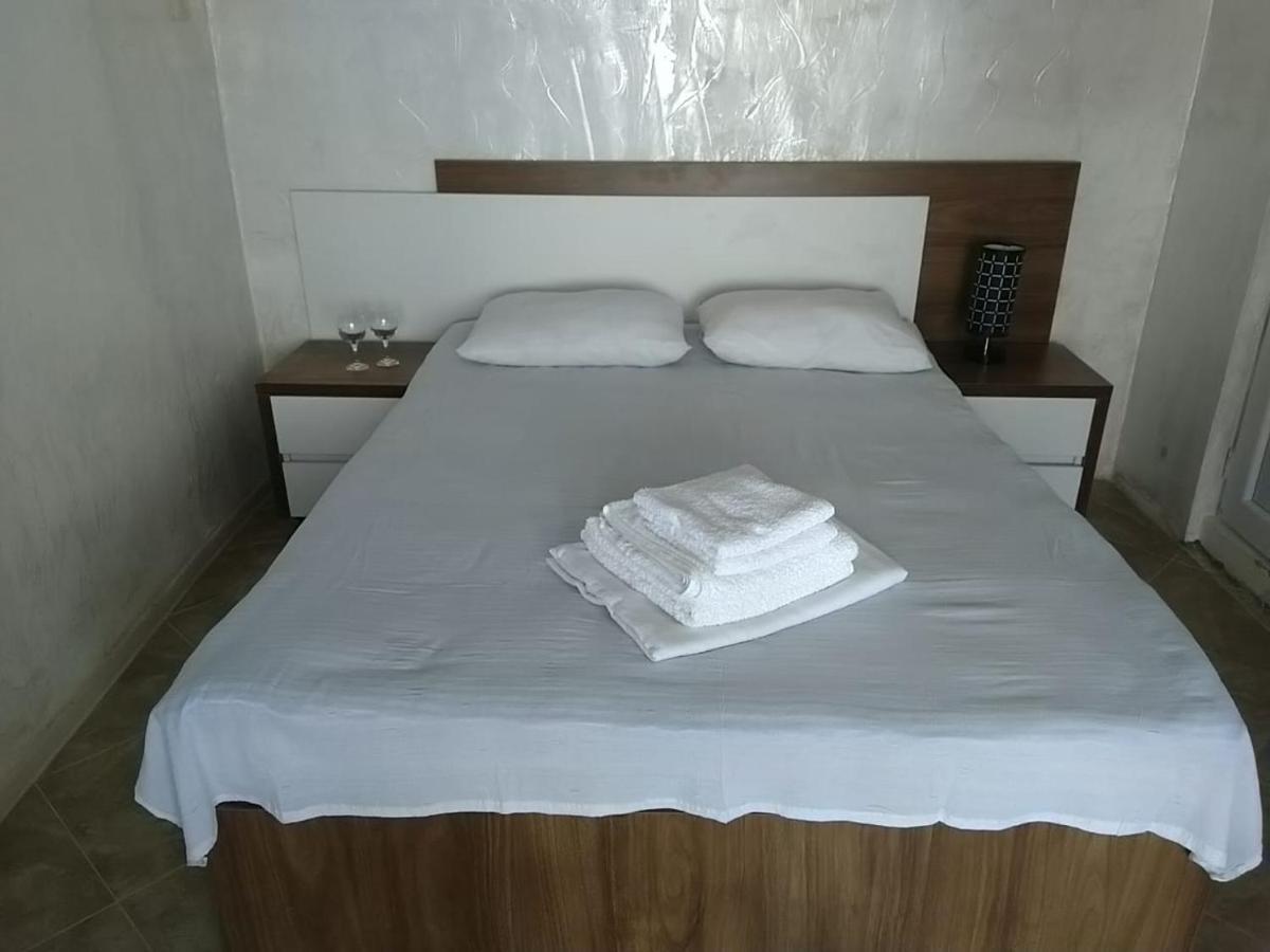 Geno Guest House Kvariati Ngoại thất bức ảnh